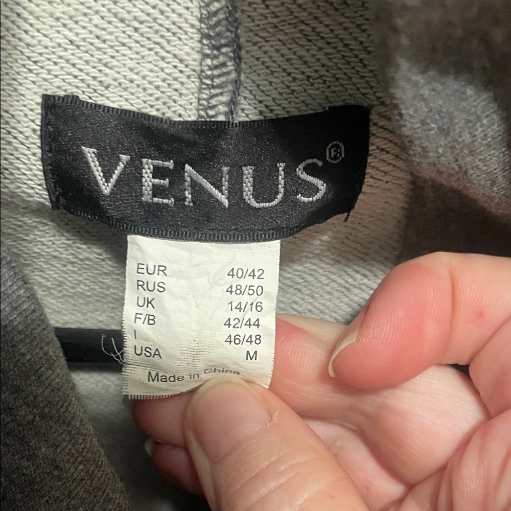 VENUS Gray‎ and Brown Women's Sweater - Picture 3 of 7
